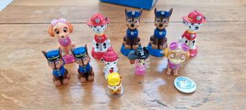 Paw patrol poppetjes hondjes  beschikbaar voor biedingen