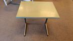Gratis afhalen, vintage schooltafel/ kinderbureau, Kinderen en Baby's, Kinderkamer | Tafels en Stoelen, Ophalen, Gebruikt, Tafel(s)