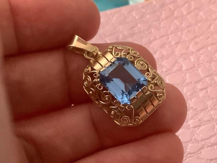 Vintage gouden Kettinghanger edelsteen Aquamarijn 14 k. Goud, Sieraden, Tassen en Uiterlijk, Kettinghangers, Zo goed als nieuw