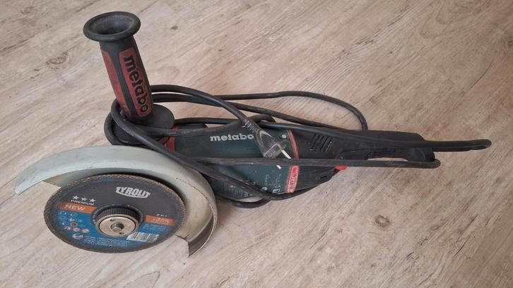 Metabo WE 26-230 MVT haakse slijper, Doe-het-zelf en Verbouw, Gereedschap | Slijpmachines, Gebruikt, Haakse handslijpmachine, 1000 watt of meer