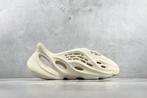 Yeezy Foam Runner, Kleding | Heren, Schoenen, Overige kleuren, Nieuw, Ophalen of Verzenden, Sneakers of Gympen