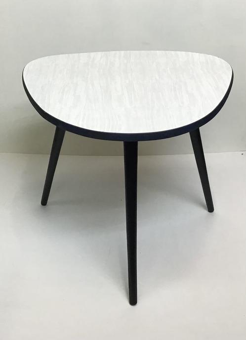 Vintage nette tafel, met formica blad, Verzamelen, Retro, Huis en Inrichting, Ophalen of Verzenden
