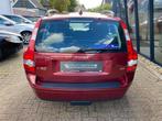 Volvo V50 2.4 Kinetic Youngtimer 1e eigenaar, Auto's, Voorwielaandrijving, Stof, Gebruikt, Zwart