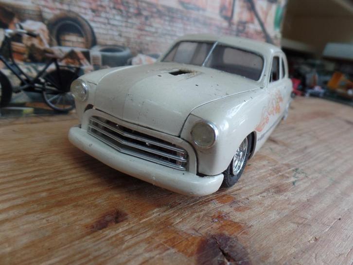 Ford customs, Hobby en Vrije tijd, Modelauto's | 1:24, Nieuw, Bburago, Ophalen of Verzenden