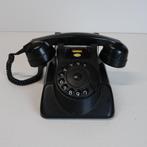 Vintage PTT bakeliet draaischijf telefoon uit 1961., Telecommunicatie, Met draaischijf, Gebruikt, Ophalen of Verzenden