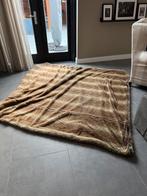 Prachtige faux fur plaid 2.38 x 2.44 m, Huis en Inrichting, Woonaccessoires | Plaids en Woondekens, Ophalen, Zo goed als nieuw