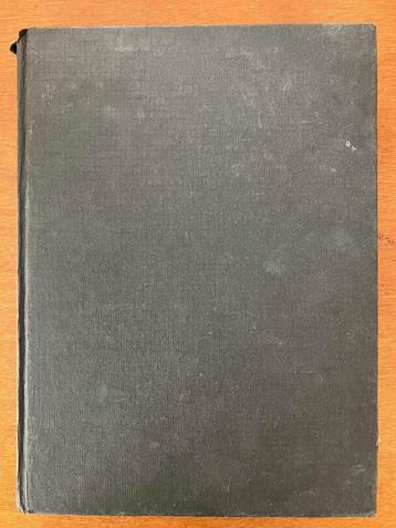 Encyclopedia of armoured cars and half-tracks beschikbaar voor biedingen
