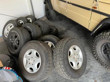 Diverse sets velgen en banden g-klasse Datsun z w463 en w460 beschikbaar voor biedingen