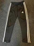 Adidas trainingsbroek tennisbroek broek maat 128, Ophalen of Verzenden, Zo goed als nieuw, Jongen of Meisje, Broek