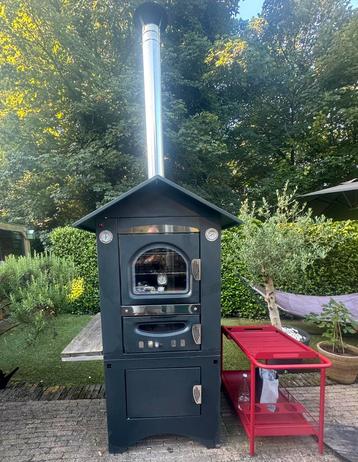 Houtgestookte pizza/oven beschikbaar voor biedingen