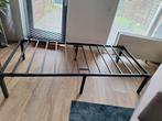 metalen bedframe 90x200cm met middelhard matras 90x200cm, Huis en Inrichting, Ophalen, 90 cm, Eenpersoons, Zwart
