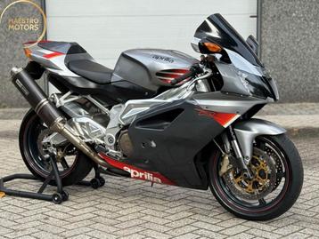 Aprilia RSV 1000 R – Pure V-twin kracht en emotie TOP ! beschikbaar voor biedingen
