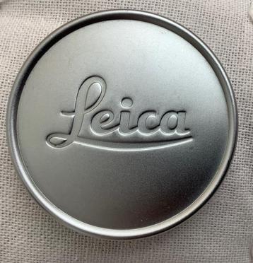 Leica Metalen Lensdop Zilver beschikbaar voor biedingen
