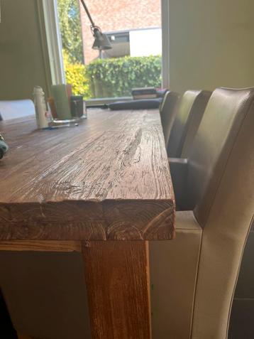 Uniek, robuuste karaktervolle teakhouten eettafel van 2,20 beschikbaar voor biedingen