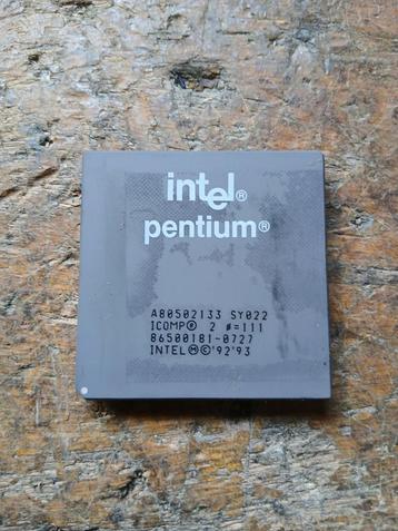 Intel Pentium Processor - Vintage CPU beschikbaar voor biedingen