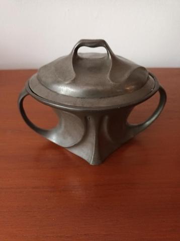 Tinnen pot/ ArtDeco/ArtNouveau/Jugendstil..... beschikbaar voor biedingen