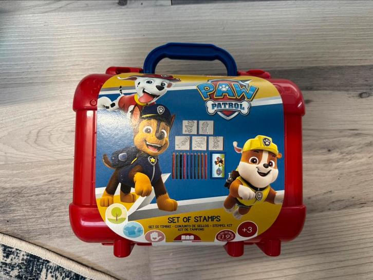 Paw patrol koffer voorzien van stempels en kleurtjes nieuw, Kinderen en Baby's, Kinderspulletjes, Nieuw, Ophalen of Verzenden
