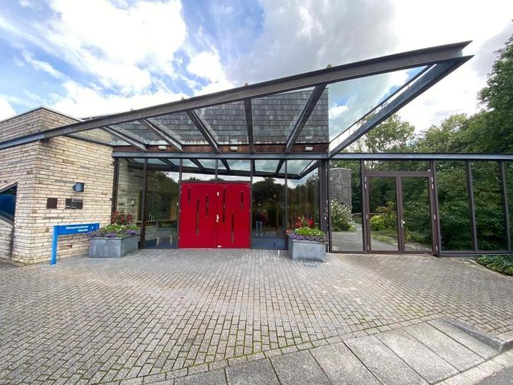 Te huur grote zaal in Utrecht tot 350 personen, Diensten en Vakmensen, Verhuur | Zalen en Feestlocaties, Vergader- of Congreslocatie