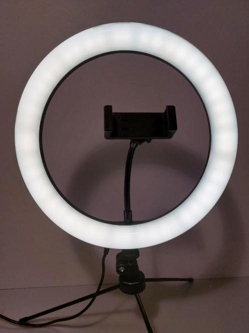 TikTok lamp / Selfie-lamp met GSM-houder (z.g.a.n.), Audio, Tv en Foto, Fotografie | Fotostudio en Toebehoren, Zo goed als nieuw