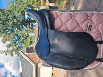 Busse basel dressuurzadel 18 inch medium boom beschikbaar voor biedingen