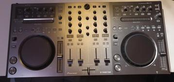Pioneer DDJT1 TraktorPro beschikbaar voor biedingen