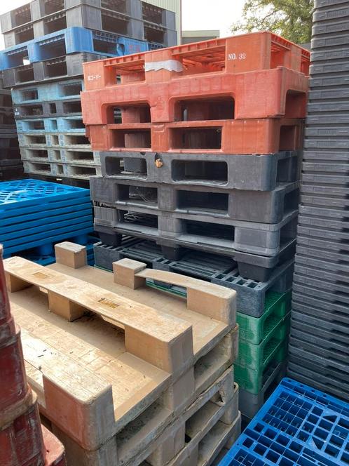 Gezocht partijen kunststof pallets, Doe-het-zelf en Verbouw, Kratten en Dozen, Gebruikt, Overige typen, 100 cm of meer, Minder dan 35 cm