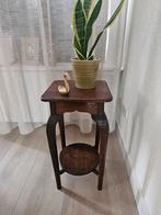 Antiek vintage planten  bij zet tafeltje !, Huis en Inrichting, Tafels | Bijzettafels, Ophalen, Zo goed als nieuw, Rond, Hout