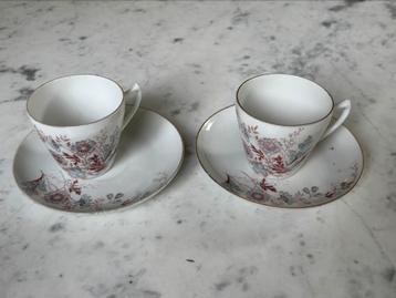 Antiek porselein kop en schotel (set van 2) – bloemendecor beschikbaar voor biedingen