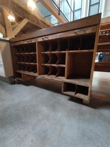 Oude houten postkast - vakwerk beschikbaar voor biedingen