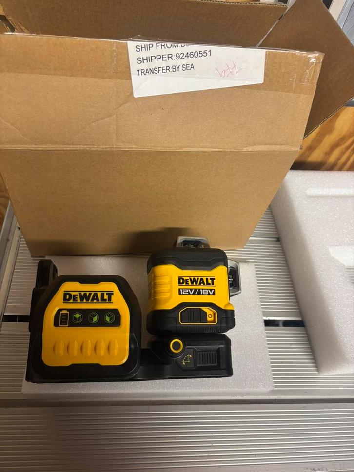 DeWALT DCE089D1G18 12V 18V Li-ion accu zelfnivellerend 3x360, Doe-het-zelf en Verbouw, Gereedschap | Handgereedschap, Zo goed als nieuw