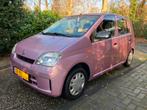 Daihatsu Cuore 1.0 5D 2004 Roze, Auto's, Daihatsu, Stof, 600 kg, Cuore, Origineel Nederlands