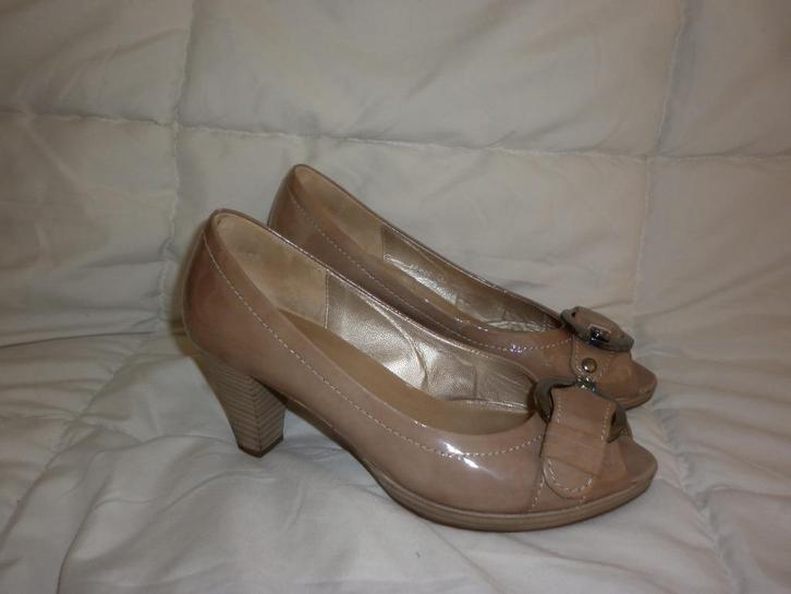 pumps maat 37 merk: Gabo, Kleding | Dames, Schoenen, Zo goed als nieuw, Pumps, Bruin, Ophalen of Verzenden