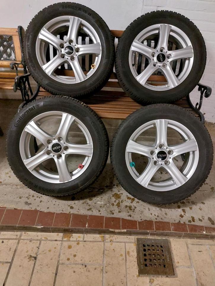 Zeer Mooie 16 inch Alu velgen met nog goede winterbanden., Auto-onderdelen, Banden en Velgen, Banden en Velgen, Winterbanden, 16 inch