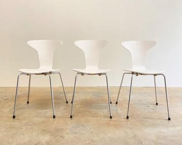 3 Fritz Hansen Mosquito vintage design stoelen Arne Jacobsen beschikbaar voor biedingen