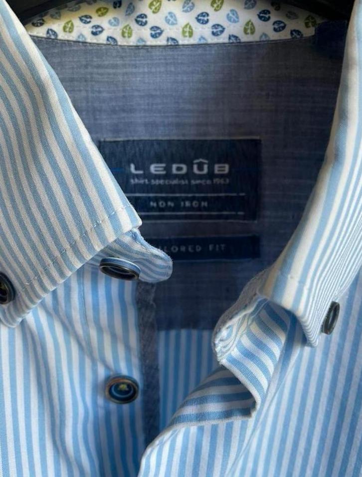 Mooi overhemd ledub maat 40, Kleding | Heren, Overhemden, Zo goed als nieuw, Halswijdte 39/40 (M), Blauw, Ophalen of Verzenden