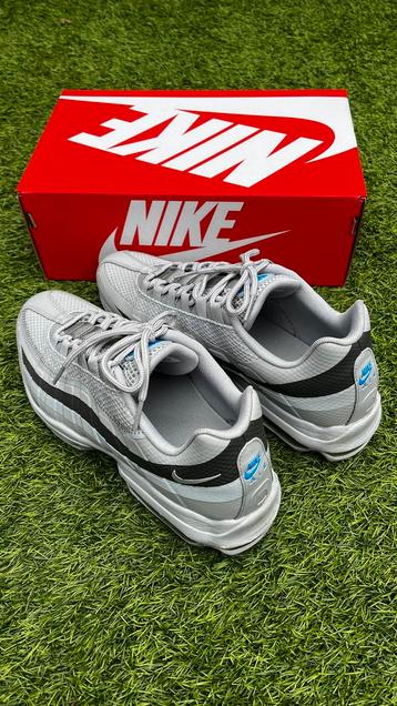 Zo goed als nieuw! Originele Nike Air Max 95 ultra-maat 44,5 beschikbaar voor biedingen
