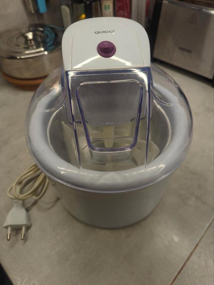 Quigg Ijsmachine - Passief, Witgoed en Apparatuur, IJsmachines, Zo goed als nieuw, Koelelement, Ophalen