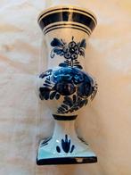 Drie oude Delfts blauwe vazen, Antiek en Kunst, Verzenden