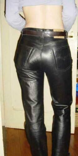 levis leren broek, Verzenden, Zwart, Overige jeansmaten, Zo goed als nieuw