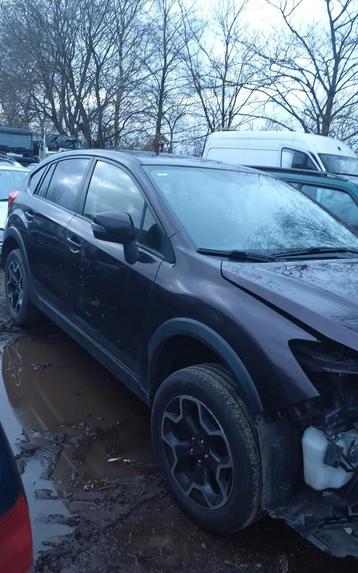 subaru XV 2010 Paars g3u alle plaatwerk   beschikbaar voor biedingen