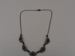 Zilveren choker met granaat                             Z125, Sieraden, Tassen en Uiterlijk, Kettingen, Gebruikt, ., Ophalen of Verzenden