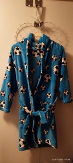 Ochtendjas met capuchon, blauw met groot voetbal motief, Kinderen en Baby's, Kinderkleding | Maat 146, Ophalen, Zo goed als nieuw