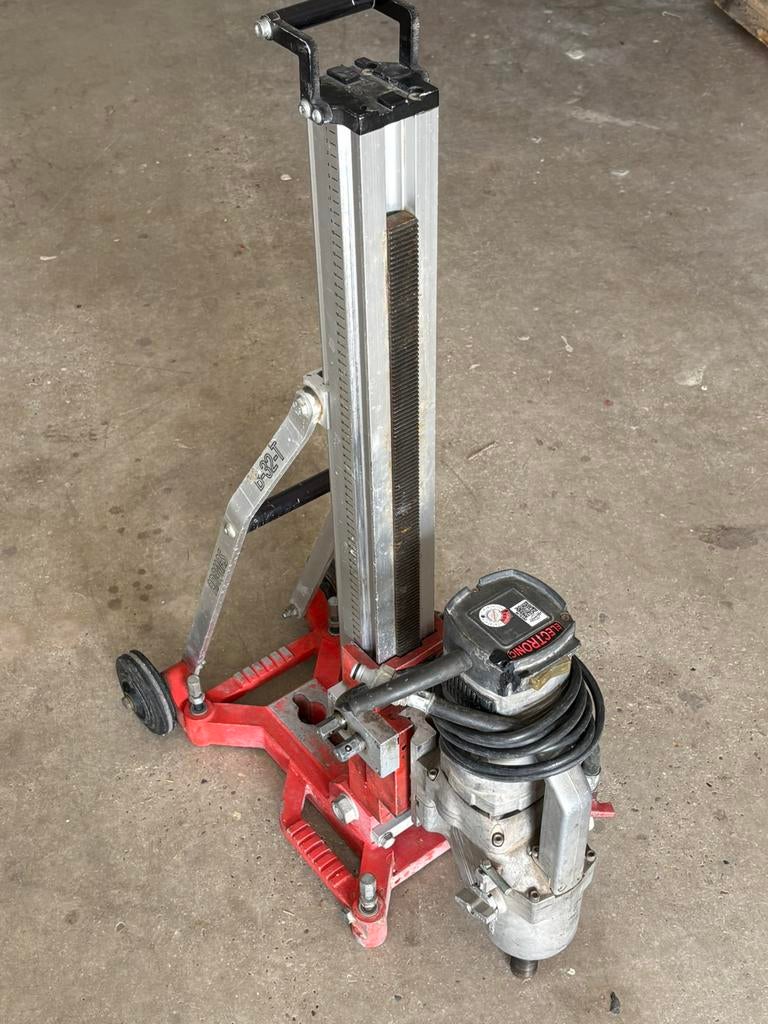 Adamas B 32 T boorstatief inclusief cardi boormotor, Doe-het-zelf en Verbouw, Gereedschap | Boormachines, Ophalen, Zo goed als nieuw