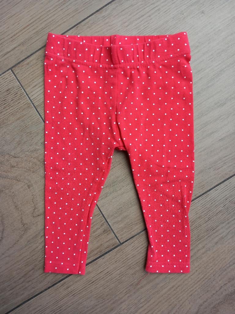 K97 Rode legging met witte stippen maat 68, Kinderen en Baby's, Babykleding | Maat 68, Zeeman, Gebruikt, Broekje, Meisje
