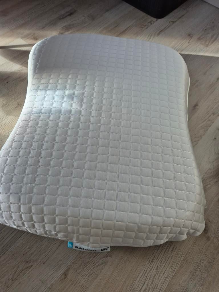 Nieuw IKEA KLUBBSPORRE ergonomisch kussen, Ophalen, Nieuw, Wit, Overige vormen