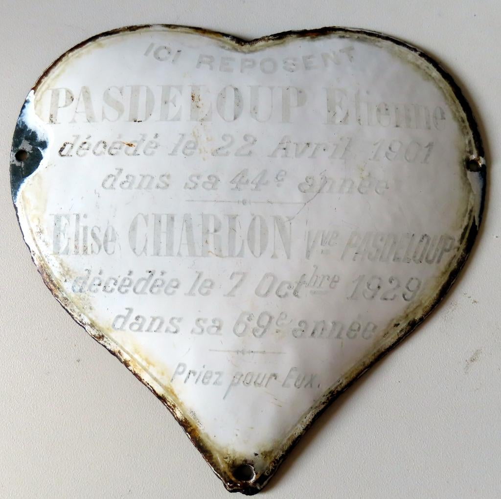 Antieke franse gedenkplaat , hart, emaille/ijzer 1901 , incl, Verzenden