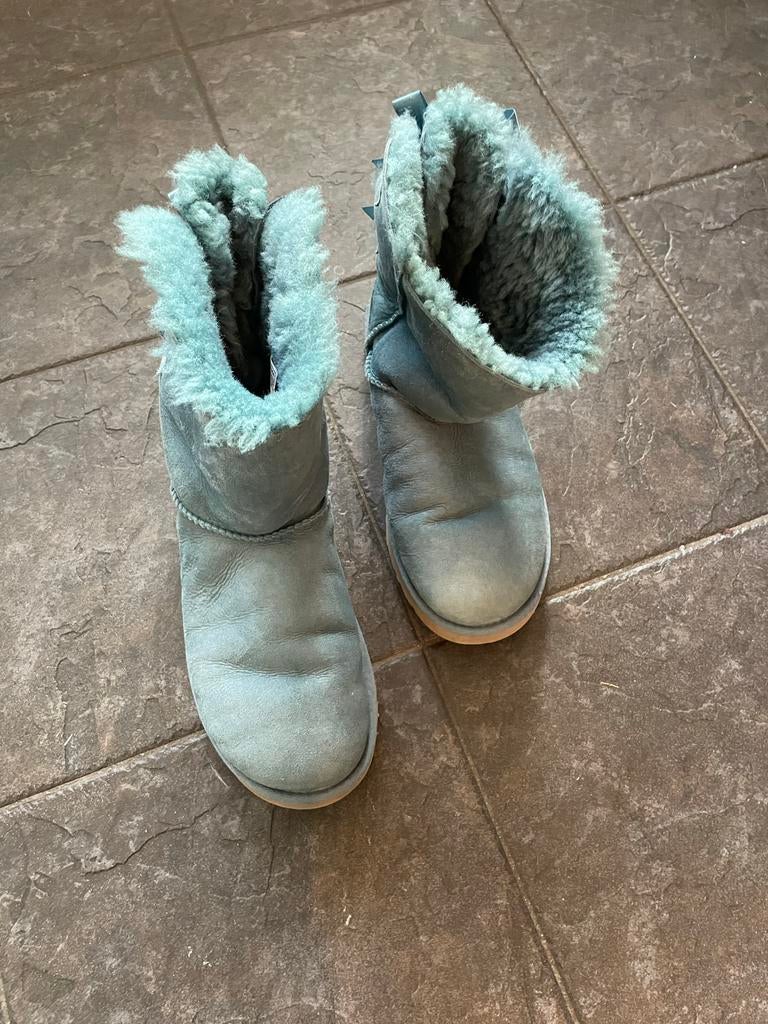 Originele Uggs dames petrol maat 40 met strikjes, Ophalen, Blauw, Lage of Enkellaarzen, Gedragen