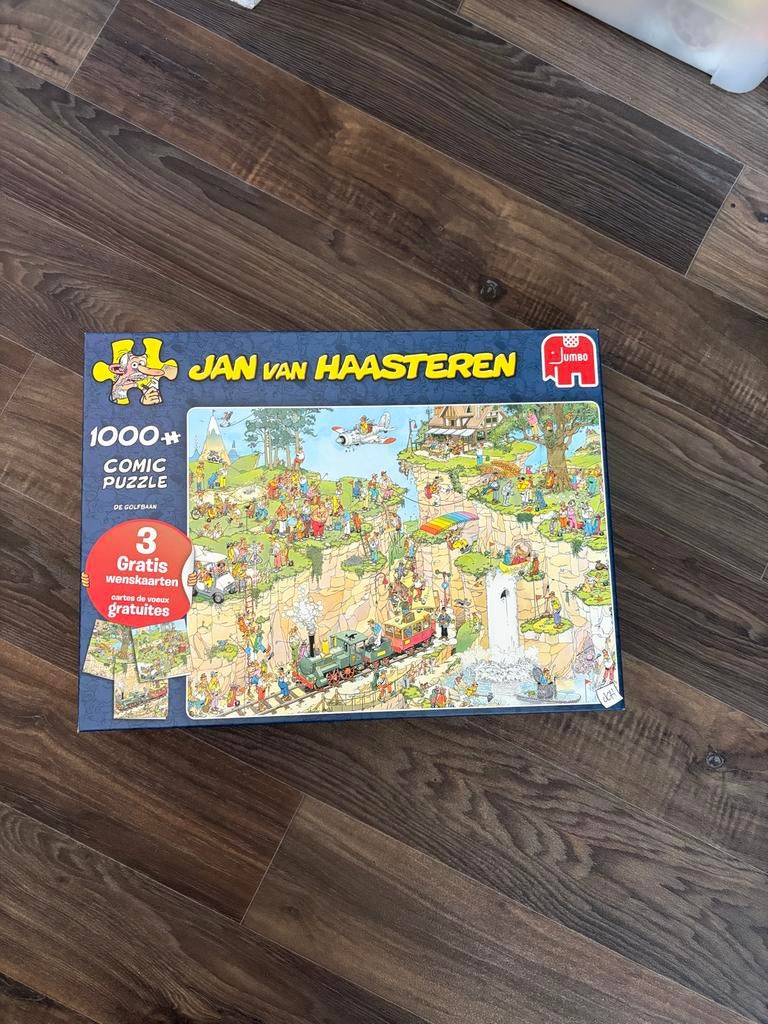 Jan van Haasteren De Golfbaan 1000 stukjes, Ophalen of Verzenden, 500 t/m 1500 stukjes, Zo goed als nieuw, Legpuzzel