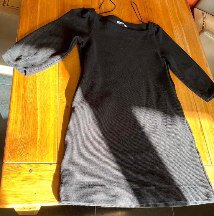 Zwart Vanilia jurkje, maat 36, Kleding | Dames, Jurken, Zo goed als nieuw, Maat 36 (S), Zwart, Boven de knie, Verzenden