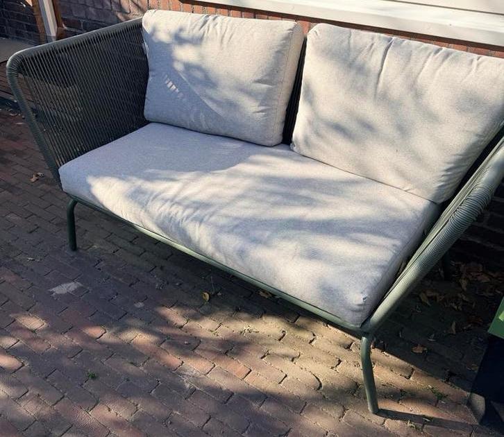 Intratuin 2-zits tuinbankje met wasbare kussenhoezen, Tuin en Terras, Tuinbanken, Ophalen, Zo goed als nieuw, Metaal